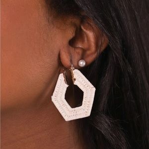 RATTAN WEAVED HEXAGON EARRING IVORY